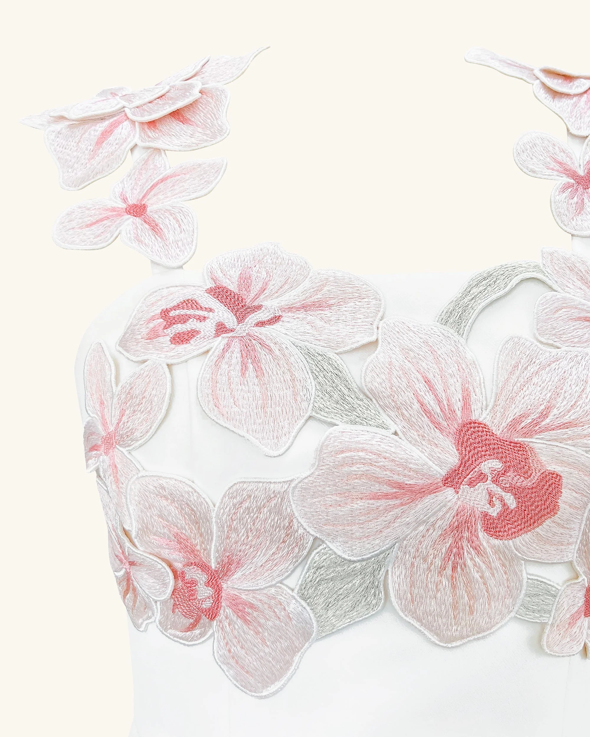 Abito Ricamato con Fiori - Bianco/Rosa - Image 5